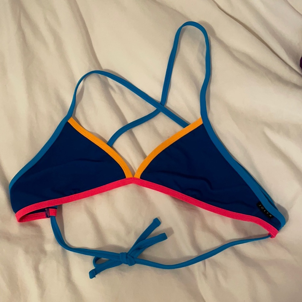 Jolyn top